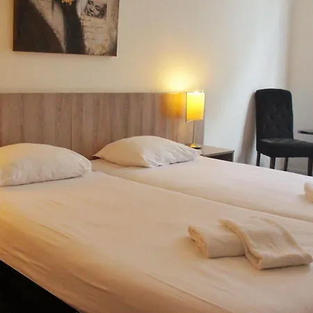فندق De Paasberg 3*